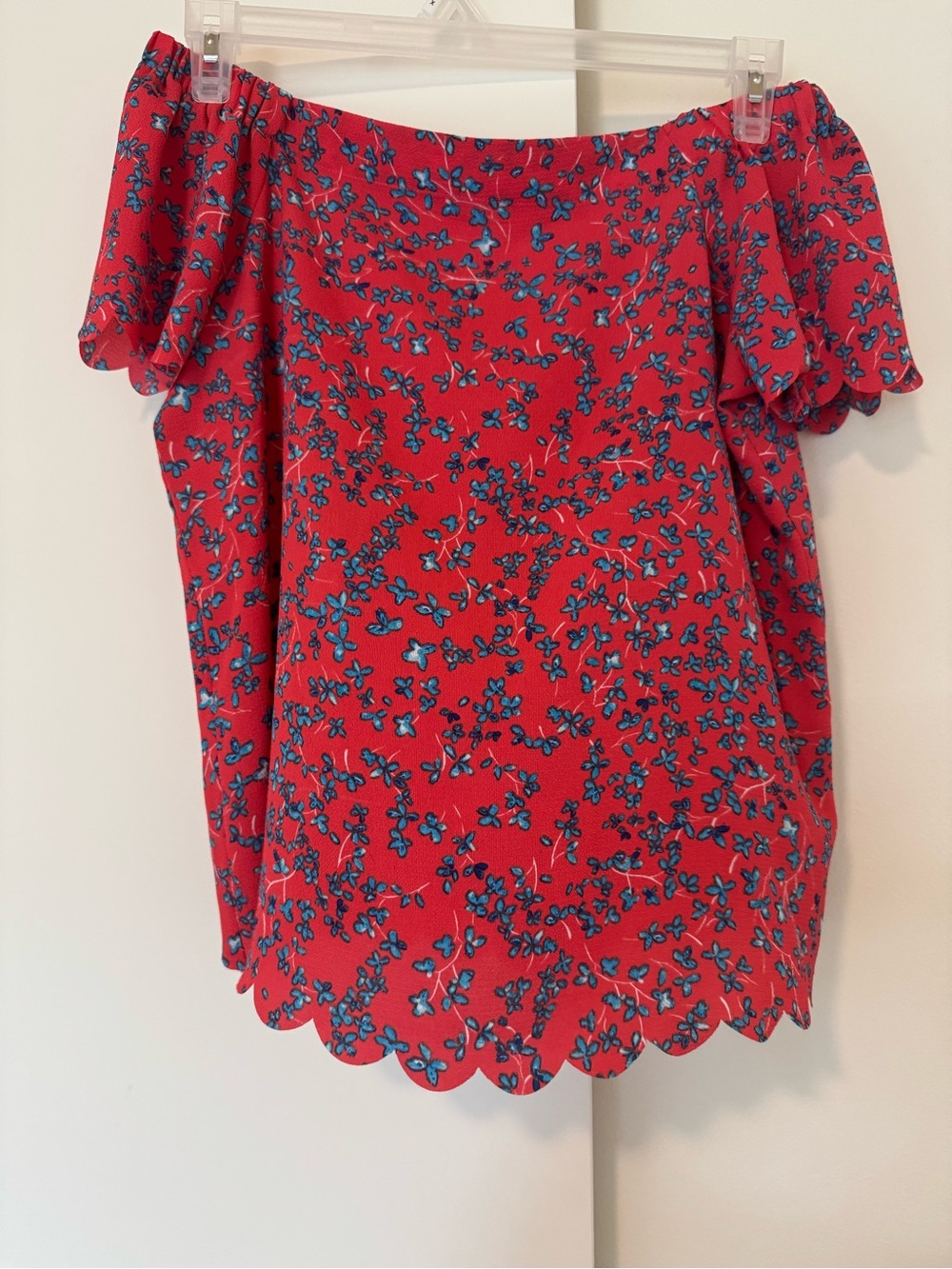 Elle Red Off-Shoulder Floral blouse with Scalloped Hem